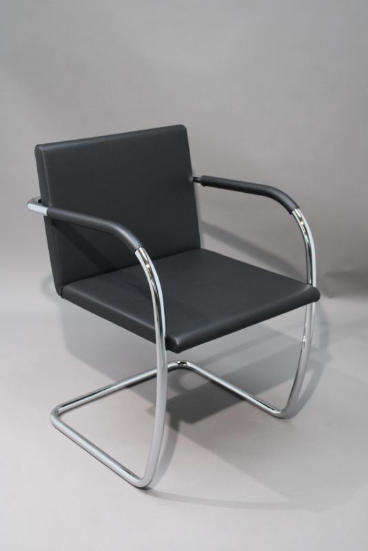 Brno Stuhl Tubular LEDER VOLO SCHWARZ EINZELSTÜCK Knoll International